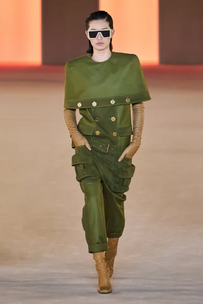 Look 43